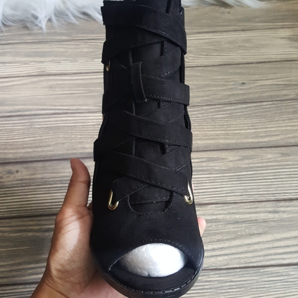 Last 1! CATHERINE Peep Toe Lace up Ankle Bootie - Picture 6 of 6